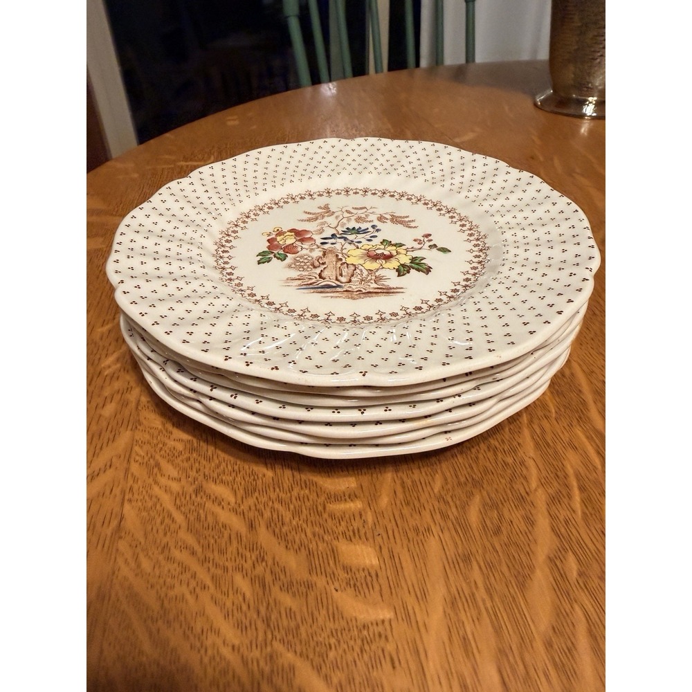 Vintage Set Of 7 Royal Doulton Grantham 8.5" Salad Plates Excellent